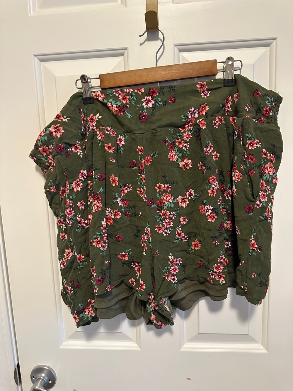 torrid Olive Green Floral Flowy Shorts